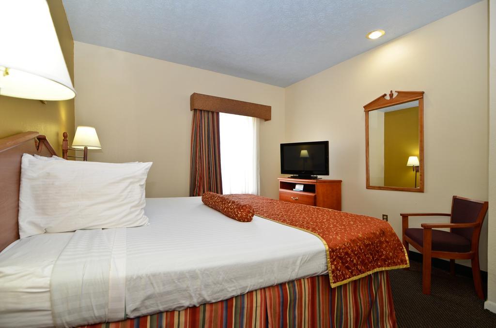 America'S Best Value Inn & Suites-Clinton Zewnętrze zdjęcie