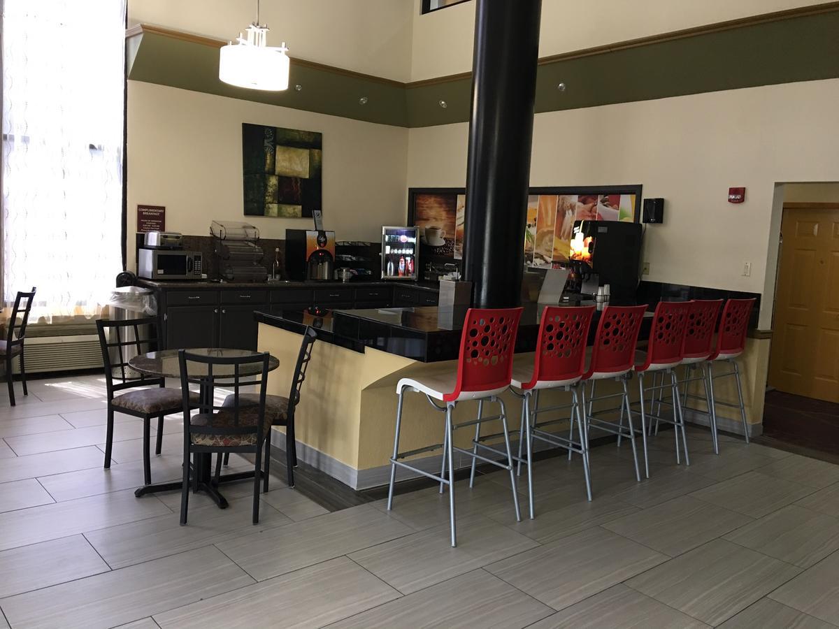 America'S Best Value Inn & Suites-Clinton Zewnętrze zdjęcie