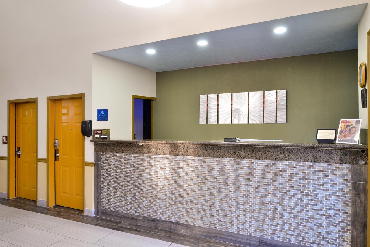 America'S Best Value Inn & Suites-Clinton Zewnętrze zdjęcie